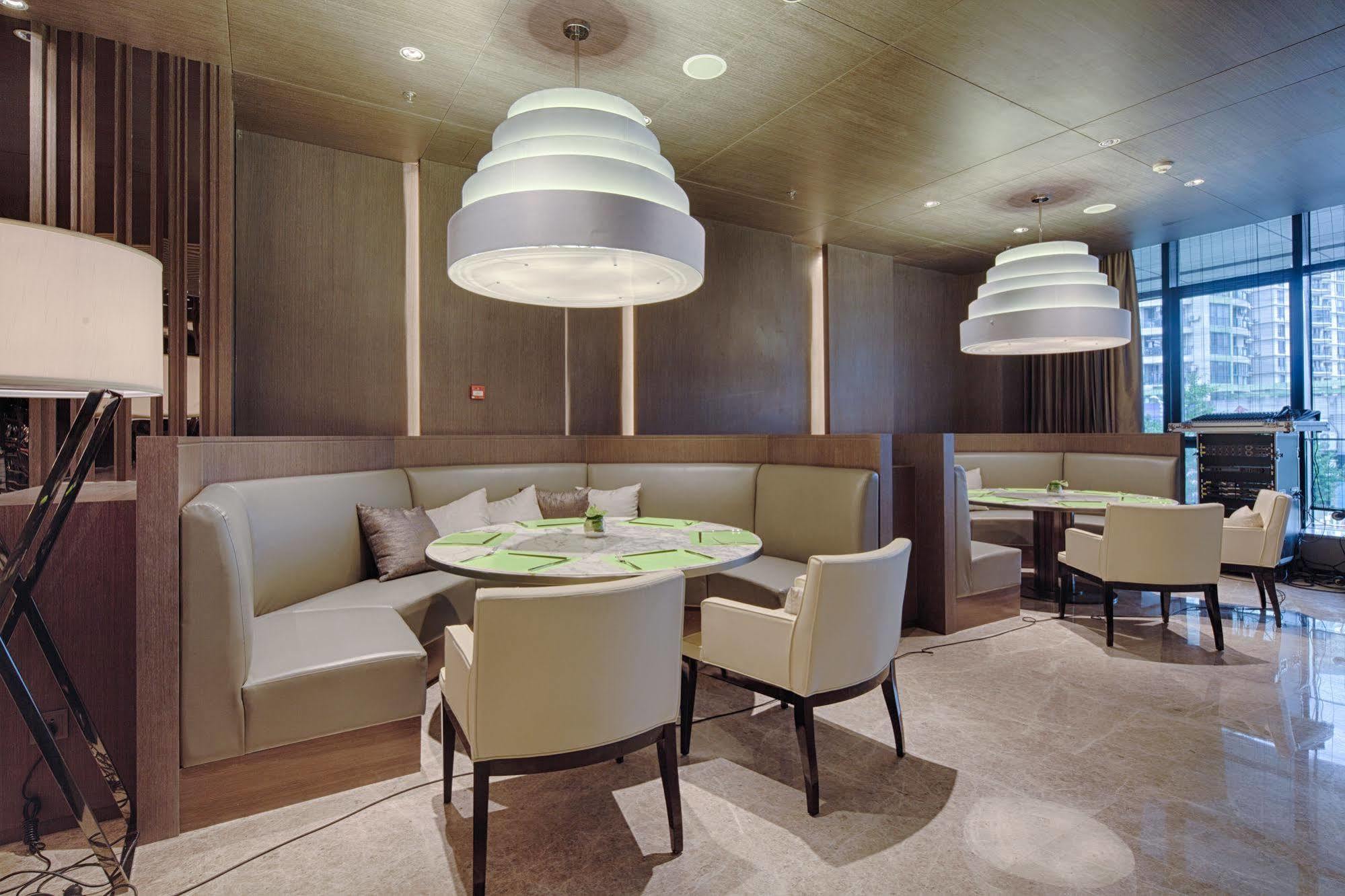 Courtyard By Marriott Xinchang Esterno foto