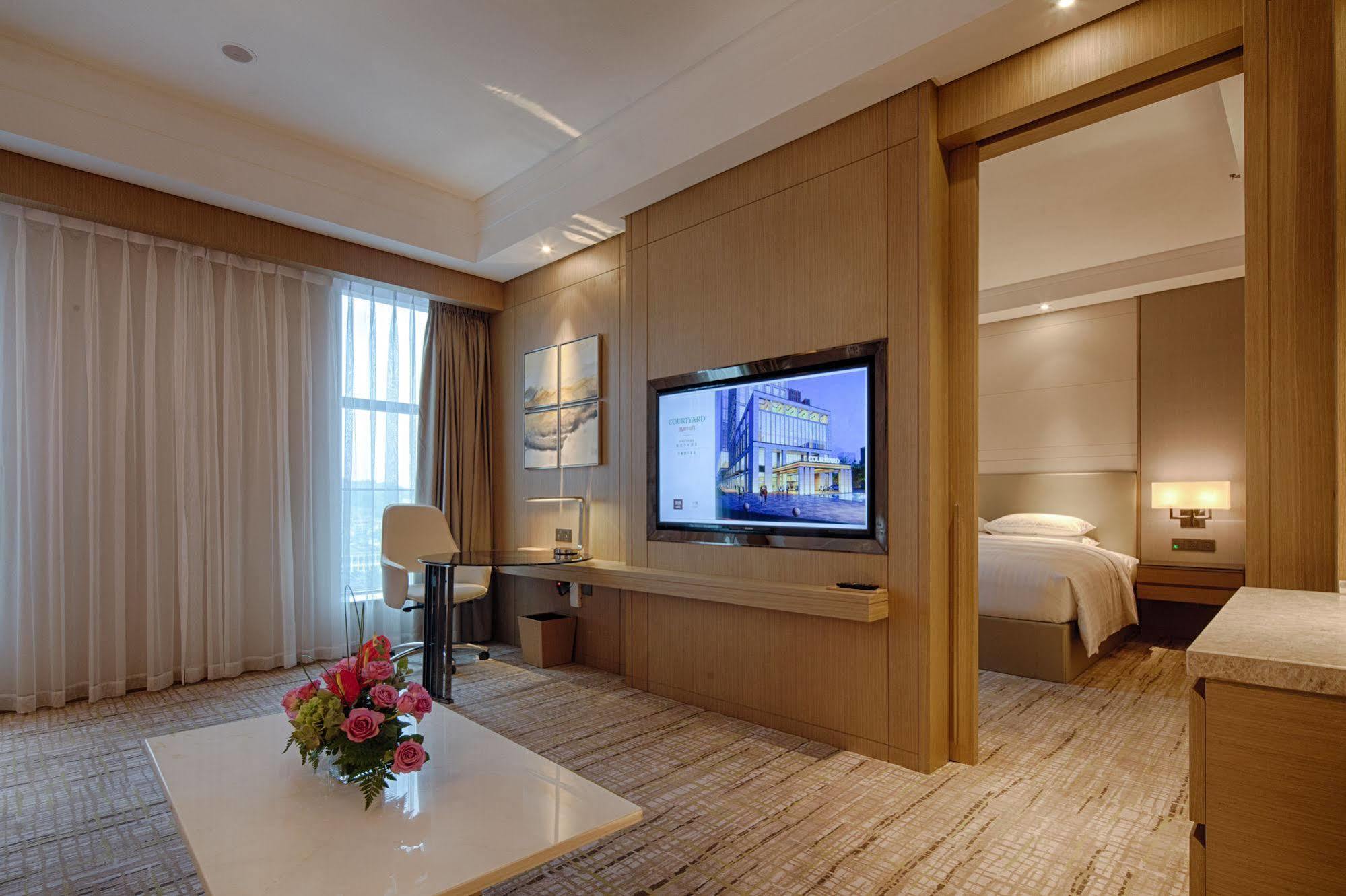 Courtyard By Marriott Xinchang Esterno foto